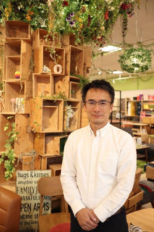 静岡店 店長 <br>多々良滋 様様